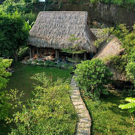 Dinh Gia Trang - Homestay & Coffee The Ruong Exterior foto